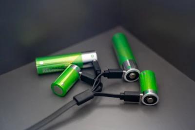 Bagaimana Cara Melakukan Pengisian Awal yang Benar untuk Baterai Lithium-Ion ...